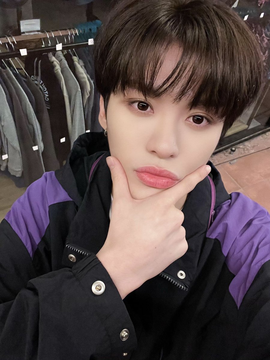 by_EPEX's tweet photo. [#아민]

보라돌이💜💜

#EPEX #이펙스 #AMIN #아민 https://t.co/d4kvx5OIwS