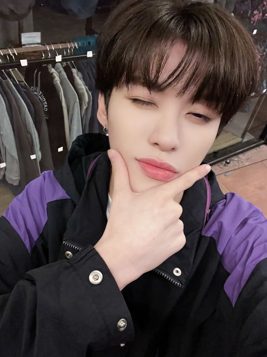 by_EPEX's tweet photo. [#아민]

보라돌이💜💜

#EPEX #이펙스 #AMIN #아민 https://t.co/d4kvx5OIwS