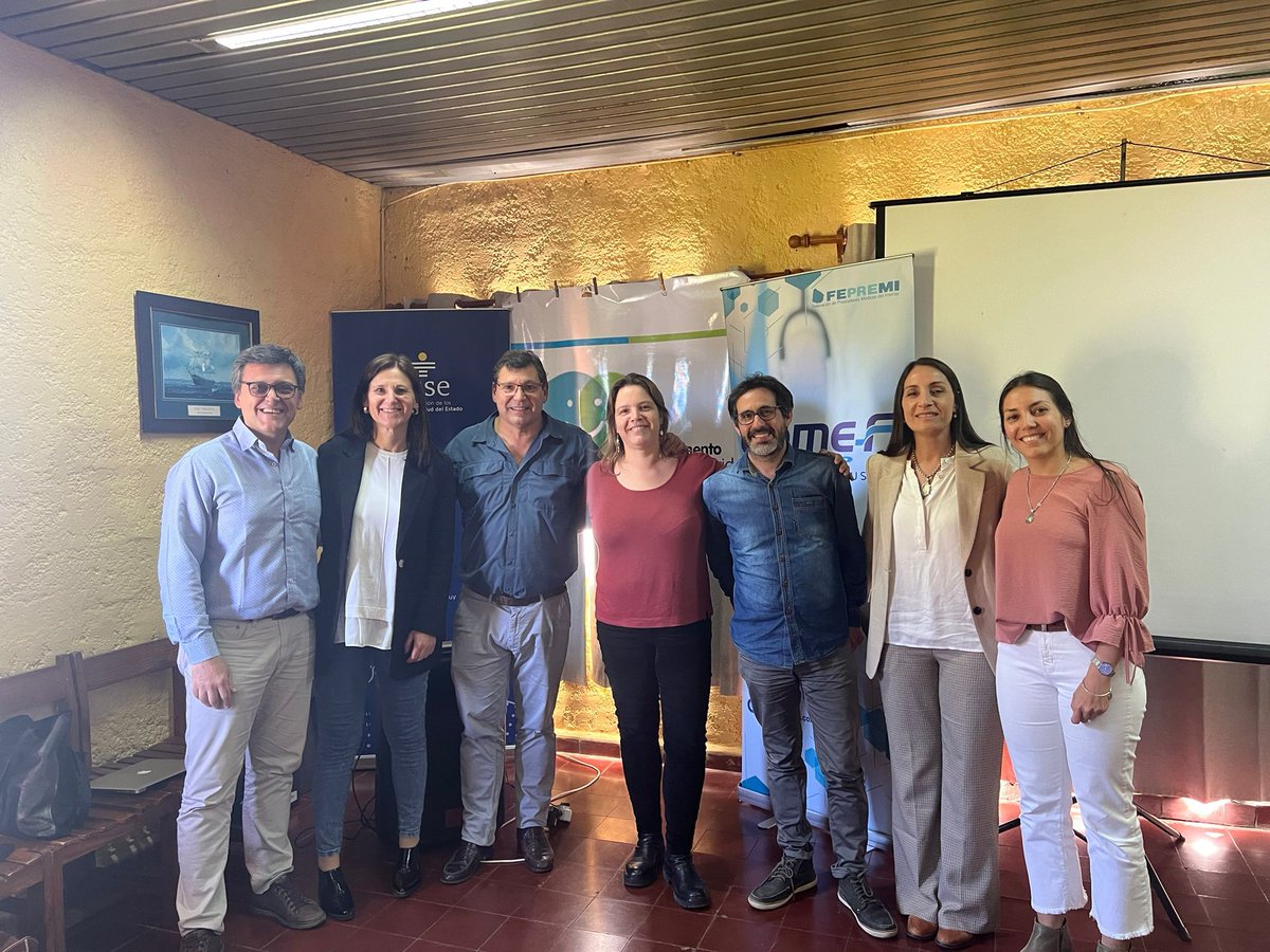 ASSEcomunica's tweet photo. Jornada de #Pediatría Regional en #Florida, organizada por la Dirección Niñez y Adolescencia y el Departamento Único de Pediatría de #ASSE- #COMEF @CIampp
Participaron más de 90 asistentes presenciales y virtuales de distintos servicios de Florida y del Hospital de Las Piedras🧵 https://t.co/ZojmbXZcg1