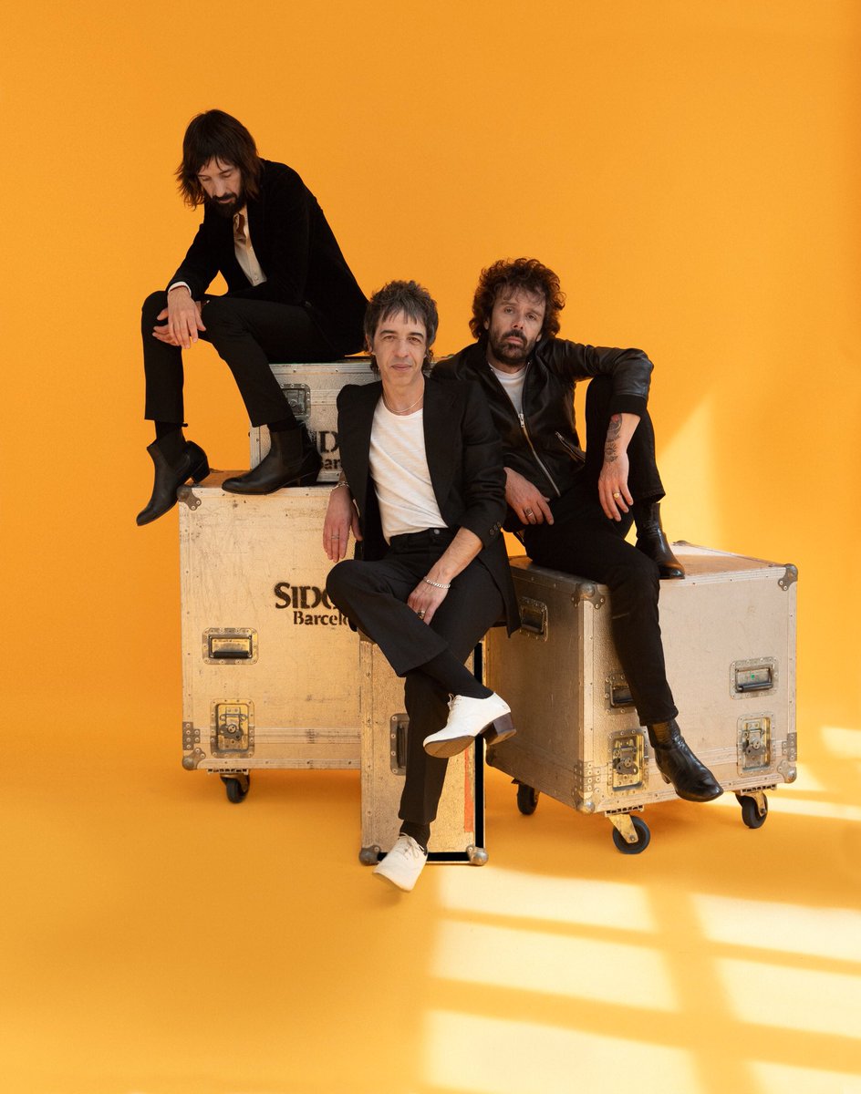 sidonie_'s tweet photo. Gracias por esta semana de vida de “Marc, Axel y Jes”.
Nos gustáis todo el rato.
#sidonie #marcaxelyjes #nuevodisco #megustastodoelrato
@SonyMusicSpain https://t.co/mZTRoTDcGj