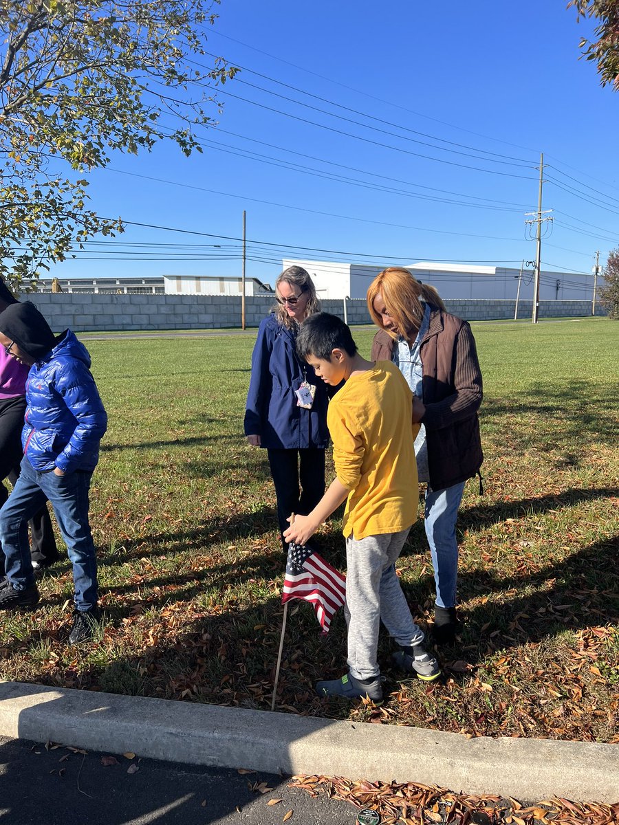 Miss M. ✨🍎✏️⭐️📓 tweet media