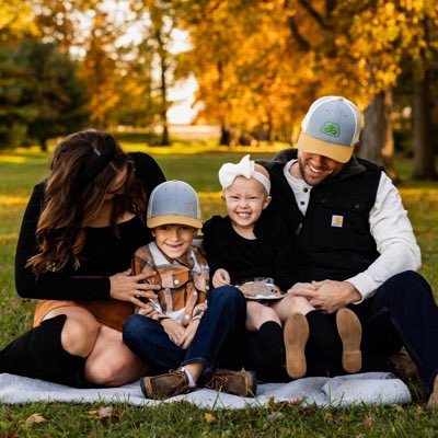 MarcusTishner's tweet photo. Family 💚 https://t.co/eUd01LNJb0