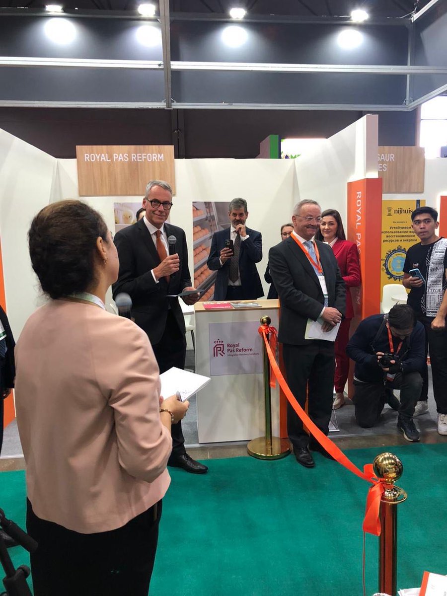 On Wednesday, Secretary General Jan-Kees Goet of the Dutch Ministry of Agriculture, Nature and Food Quality (LNV) visited #Kazachstan with the Agricultural Counselor Arie Veldhuizen. <a href="/NLAgri_KazUzKyr/">@AgriKazOezKir</a> 

Full story -> linkedin.com/feed/update/ur…