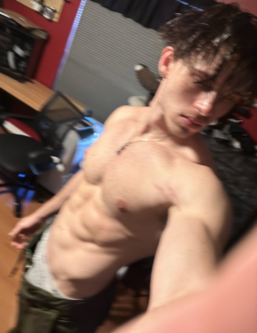 Blur https://t.co/94hvyMplAG