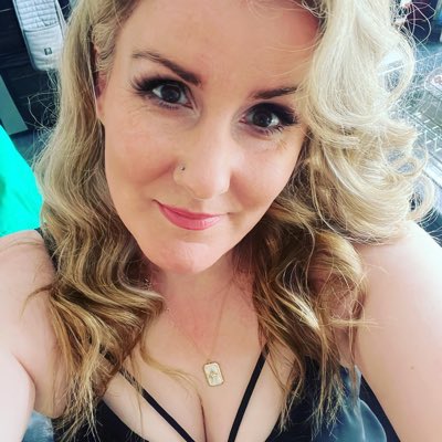 LadyButtonSugar's tweet photo. #NewProfilePic https://t.co/YMlraSENu0