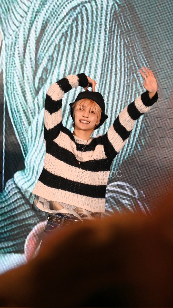 231103 WayV ON MY YOUTH FANSIGN #YANGYANG #刘扬扬 #양양 #ヤンヤン

© 与卿CC