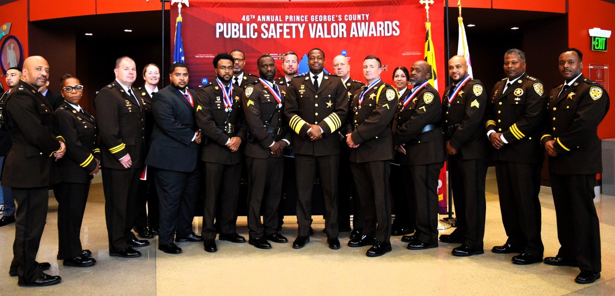PGSheriff_PIO's tweet photo. Join Sheriff Carr and the men and women of the Office of the Sheriff in congratulating the recipients of the 2023 Valor Awards. Sgt. Savoy, Cpl. Humphries, Cpl. Sims, Cpl. Barnes, DFC. Trainor, and DFC. Perdomo. https://t.co/pgD4pX2Wa9