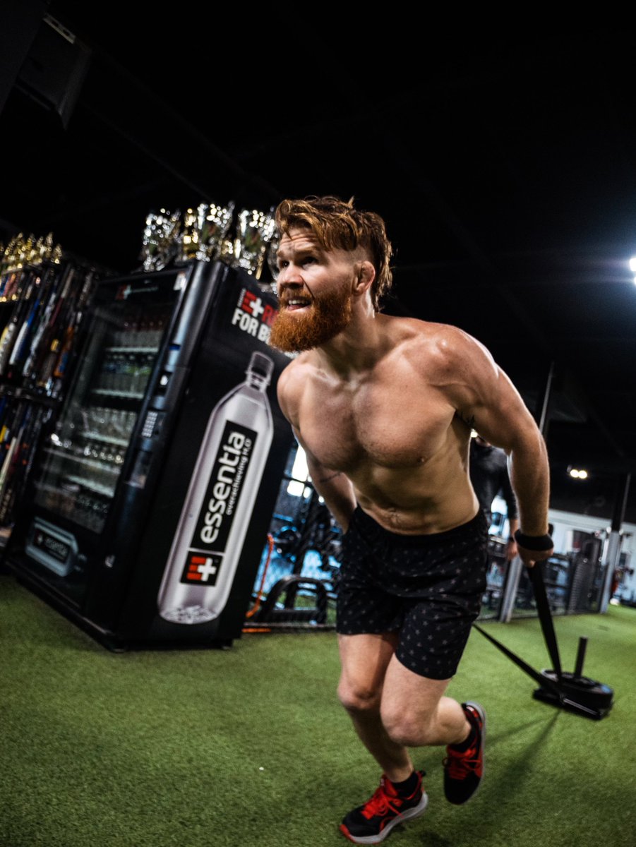 SteamRollaa's tweet image. Finishing camp off strong 💪🏼 ⚔️ 

#UFC295 #HuntingSzn #AlmostTime