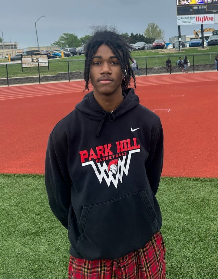 Coach Jones tweet media