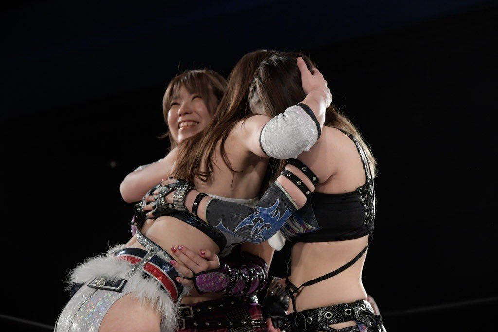 uug_p_hikari's tweet image. 赤井さんとはシングルをさせて頂くチャンスが多く、それが何故かいつも自分がくすぶっているタイミングでした。沢山胸を貸してくださって、前に戦った時よりちょっとだけでも出来る事が増えてると、凄く凄く褒めてくれて『ヒカリちゃんなら大丈夫』って。もっと闘いたかったし、独り占めしたかったです