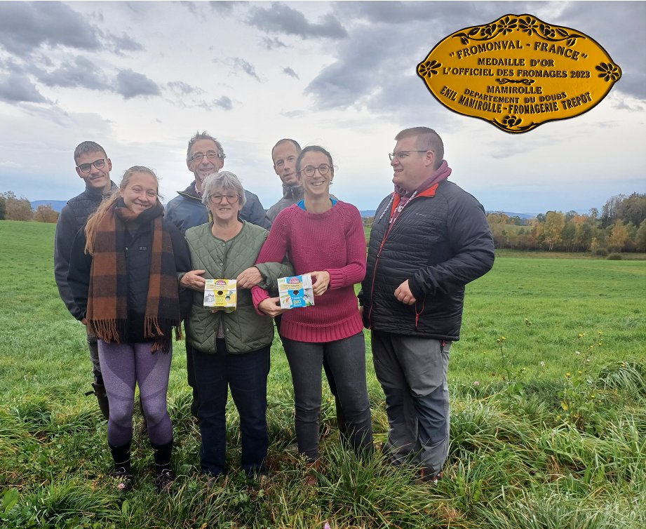 Beau doublé pour la Ferme Galmiche qui remporte à Fromonval  👏👏👏:
 🥇l'or pour le yaourt citron
🥉 le bronze pour le yaourt nature
Bravo à la ferme et à l'équipe qualité