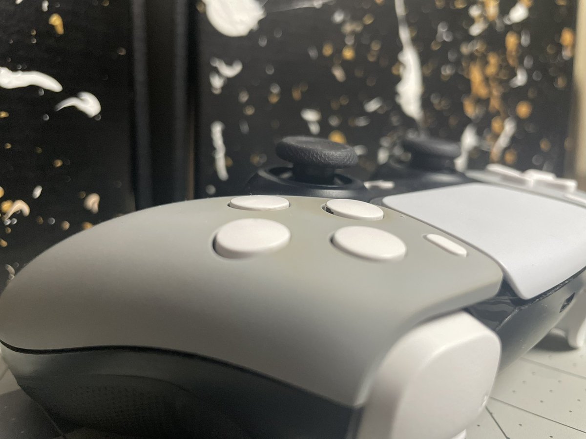 Empire Customs tweet media