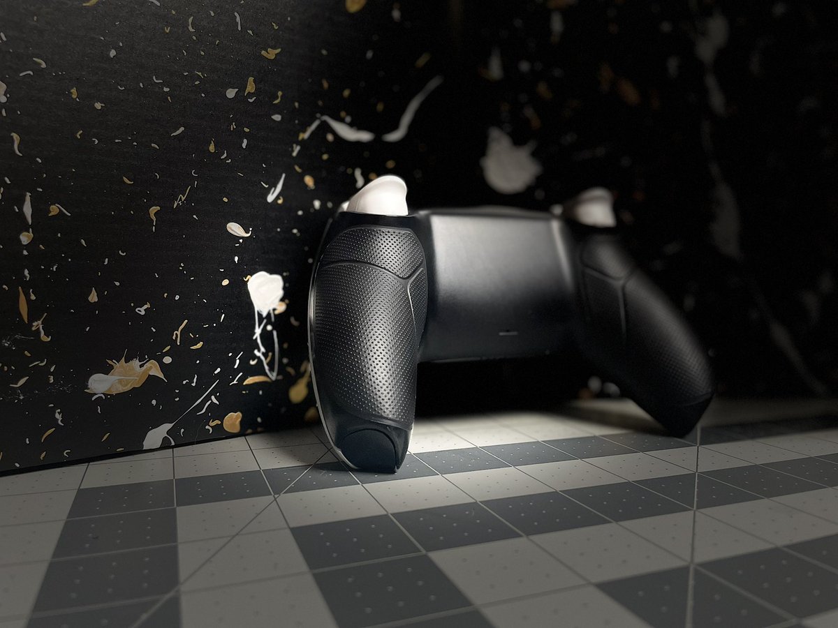 Empire Customs tweet media