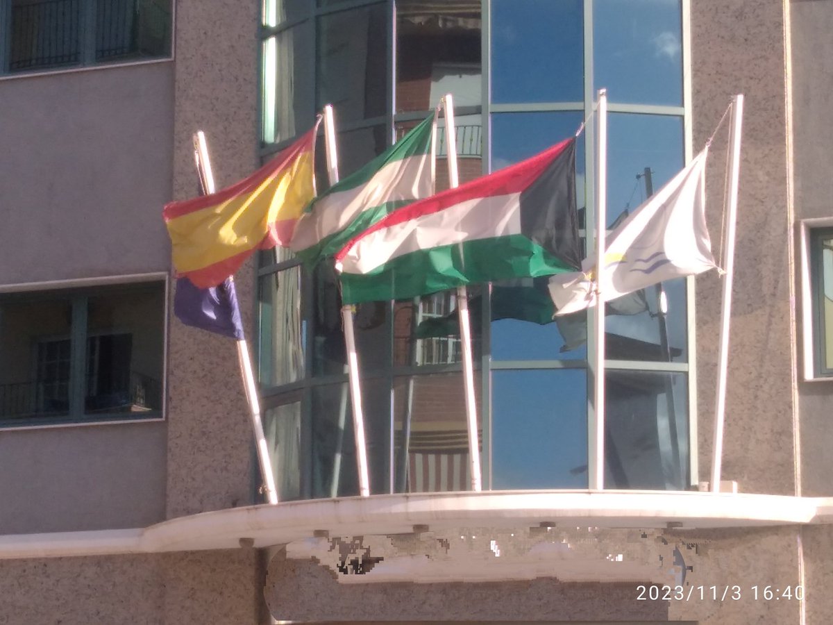 ferrasti's tweet photo. En un hotel de Andalucía. https://t.co/elLLddqtJh