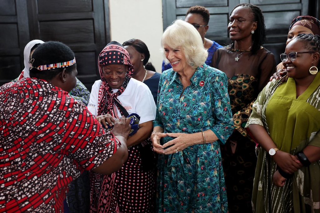 Alongside our partners @SautiYaWake & @MombasaCountyKE, we were pleased to welcome Her Majesty @RoyalFamily  to the Mombasa County GBV Situation Room to learn and discuss the approaches we use to assist survivors of SGBV to recover with dignity.