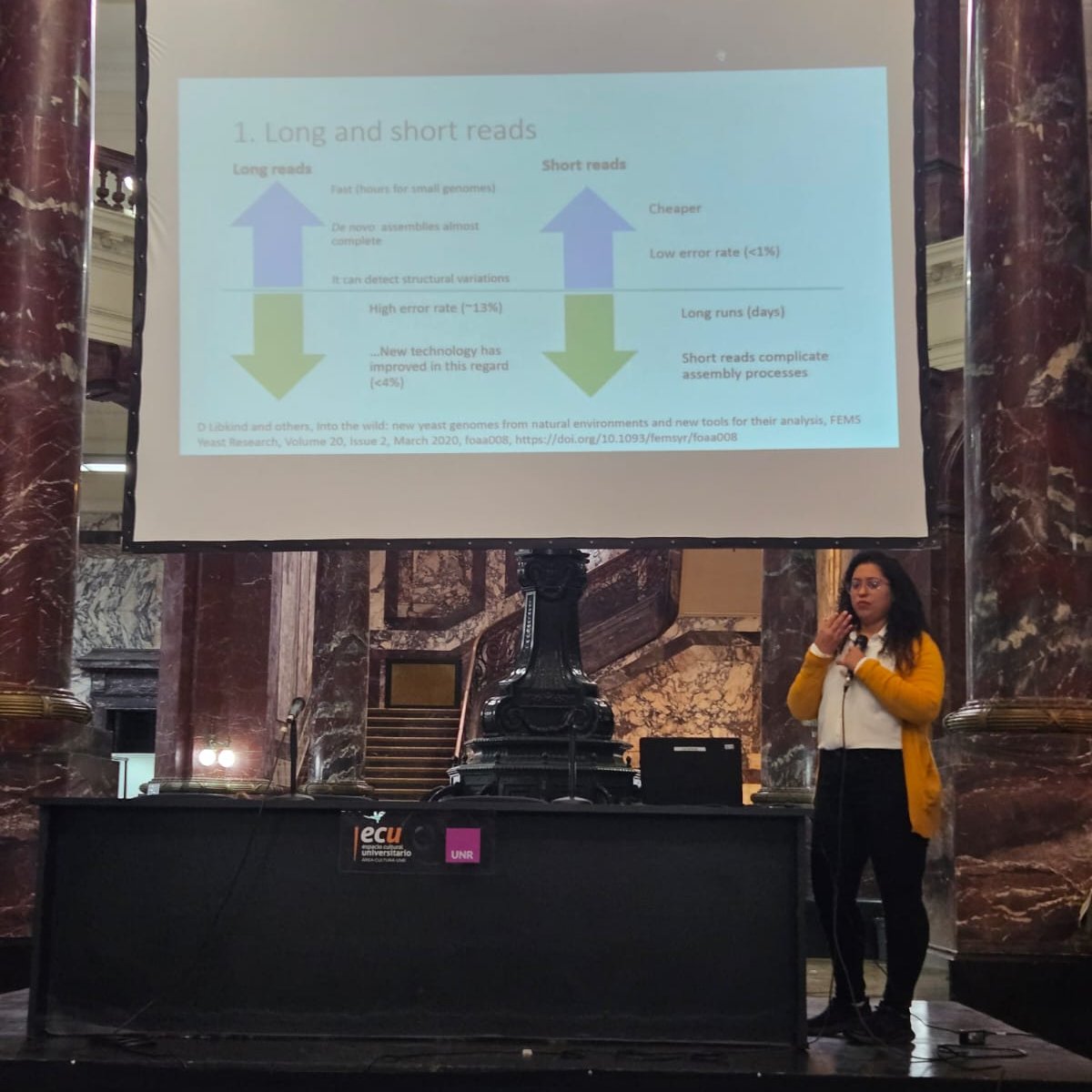 Kesia Barrow 🇵🇦 presented her work: 'Comparison of bioinformatics tools for de novo genome assembly of Setophoma (Phaeosphaeriaceae), a genus isolated  as an endophyte of Coffea arabica.' 🌱🧬 on #Day3 of the  International Congress in Bioinformatics <a href="/a2b2c/">A2B2C</a> #SoIBio #RiaBio2023