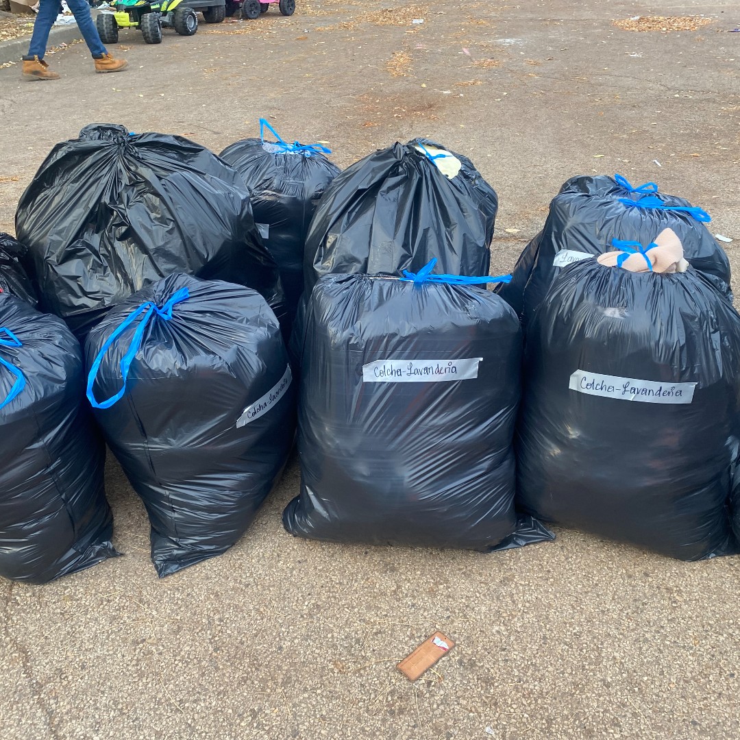 royalyouth_'s tweet photo. "We spent all day yesterday and today picking up our "ciudad carpita" in Austin. Please donate to our programming and emergency fund!" #wesaveus
https://t.co/WI80LMo3Jn
CashApp: $royalchicago
Venmo: @royalchicago
Zelle: 630.808.5835
MEMO: New Arrivals https://t.co/uAhN7TlJAm