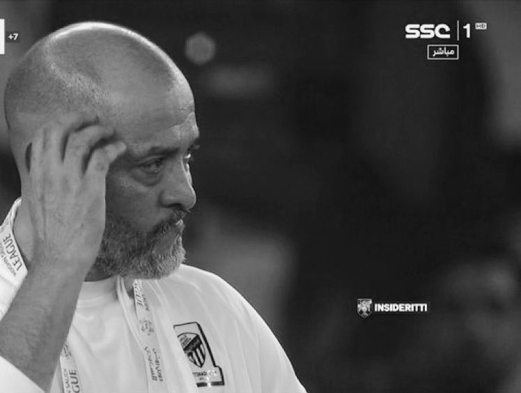 🚨رتويت اذا تتمنى إقالته🔁

 #الاتحاد_الشباب