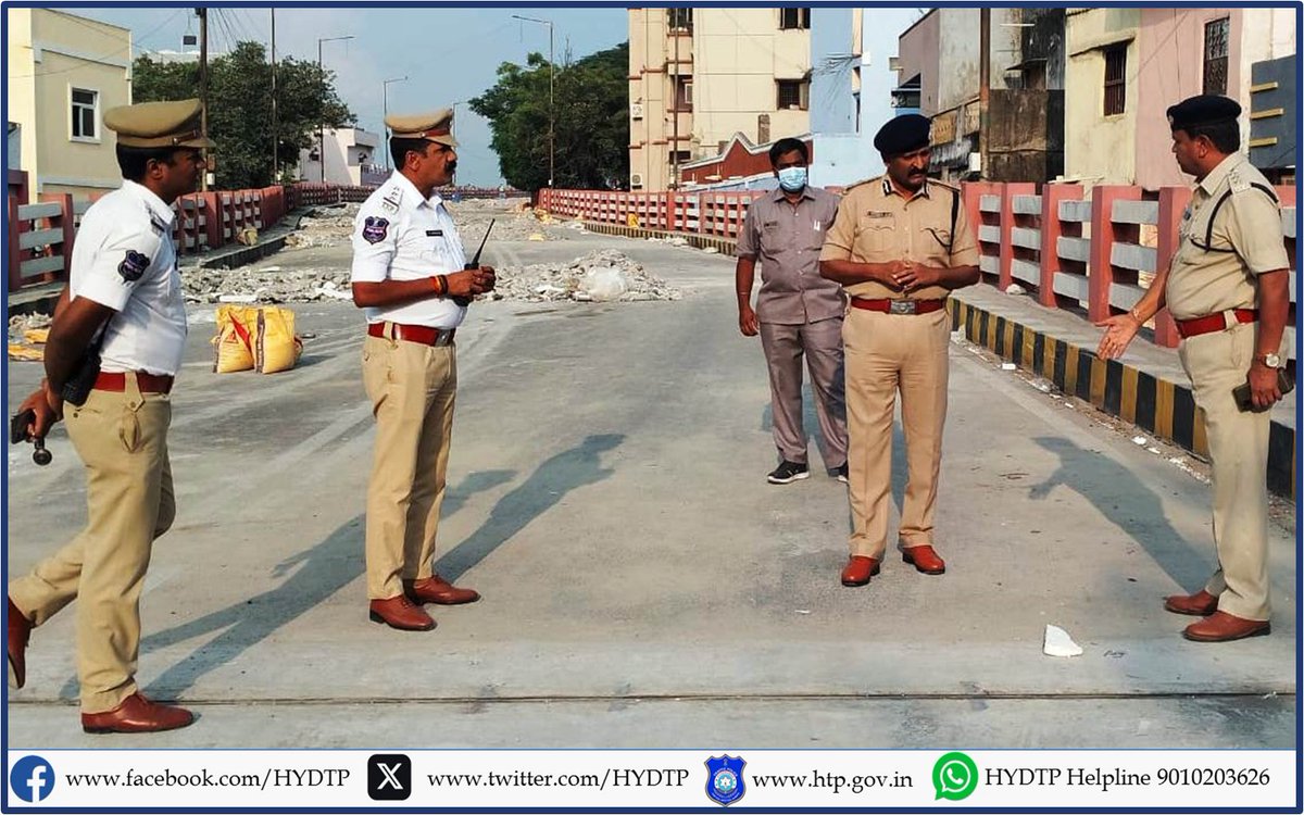 #HYDTPinfo Today, Sri G. Sudheer Babu, IPS., @AddlCPTrfHyd visited the Adikmet flyover, inspected the work progress and instructed officers to maintain smooth commuting at the diversion points. Sri S. Sampath Kumar, ACP Tr EZ and @HYDTP officers were present.