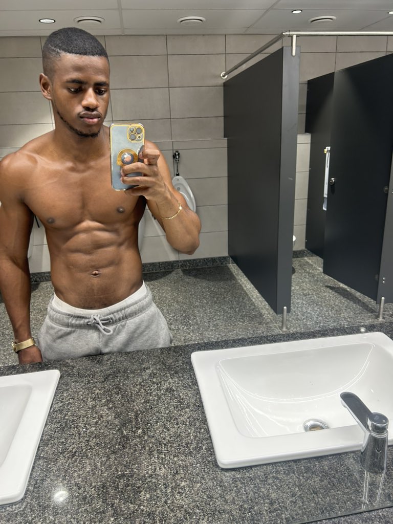 FitRalph's tweet image. Whats up?