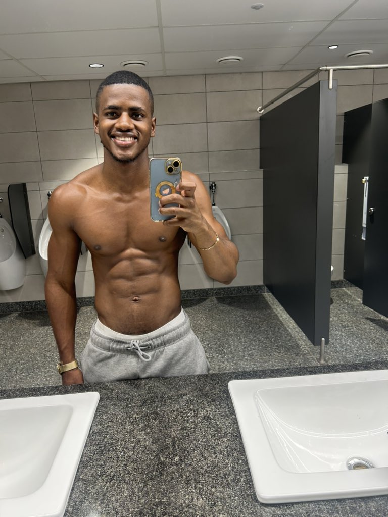 FitRalph's tweet image. Whats up?