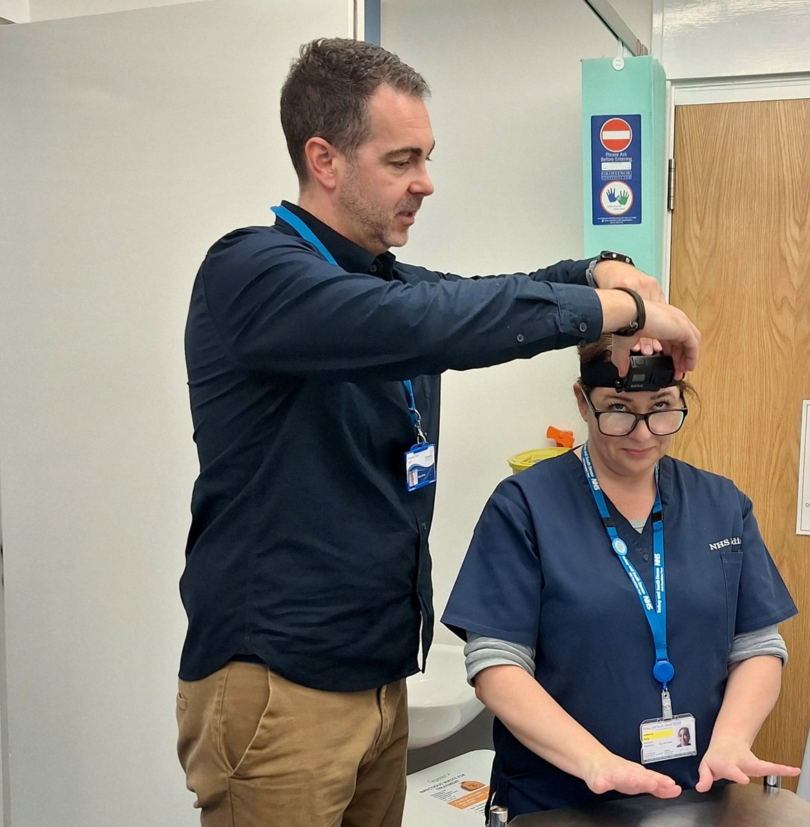Getting ready for filming of a foot wound for @CovUniSim @MaryEBurton @KimStuartOT @AndyWinter7t8 and the return to practice course. Thank you to all the AHPs, support workers and apprentices who helped make this possible @TSDFT_AHPs @TSDFT_Pods #orthoptics #Trads