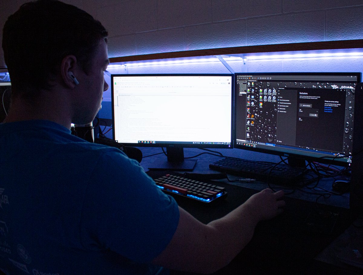 Sisler Cyber Academy tweet media