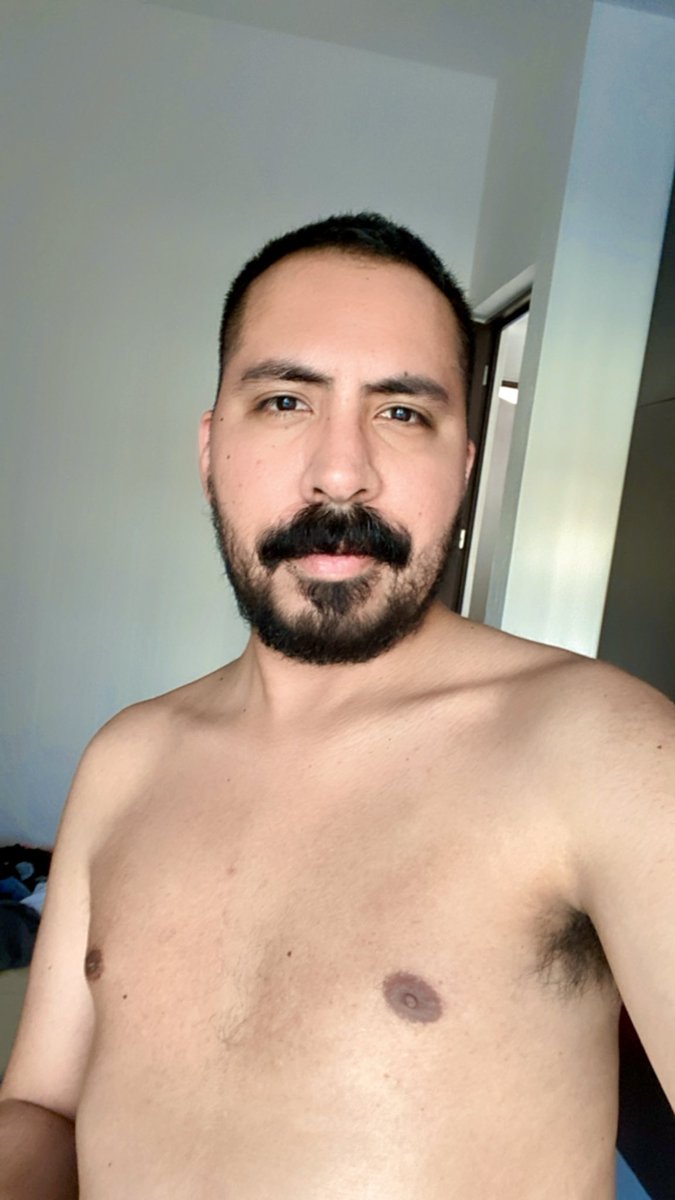 diegueke's tweet image. Foto con y sin barba 🧔🏻👨🏻🧑🏻