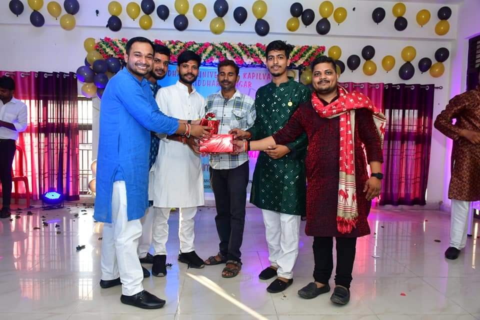ManojGuptaMT's tweet photo. समय के पटल पर यादों के किस्से ठहरे हैं,
मैं सदैव आपका हूं और आप सदैव मेरे हैं।
#शुभ_रात्रि https://t.co/de0SvoT6xJ