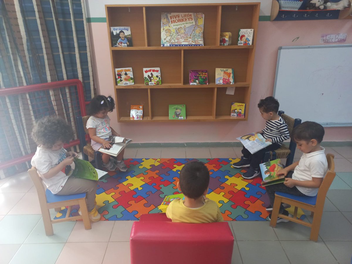 zeinab_bizri's tweet photo. For the aim of fostering a lifelong love of reading among our learners.🤓📚
Let's read and enjoy our time. 💬🗯️ @Dalya118036 @Hhhsinfo  ,@monifa_baba  ,@sashgh  ,@tbaassiri . https://t.co/Kt0JHahROA