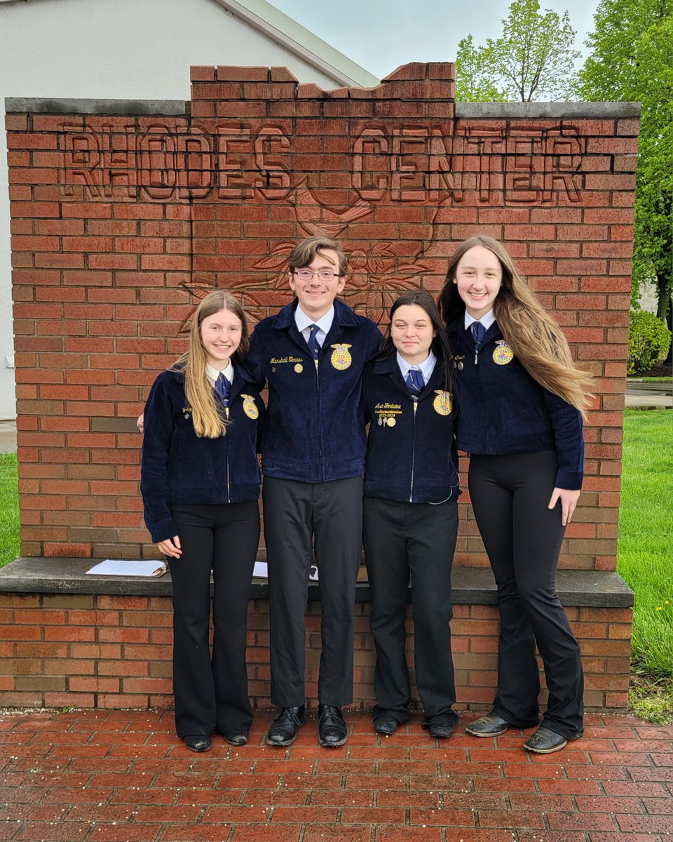MrsKeenerFHS's tweet photo. Congratulations to the Firelands Horse Judging Team-they scored Fourth in the Nation!  Team members are: Ava Fontaine, Jordyn Simpson, Marshall Ternes, and Jolee Wissinger.  Way to go students! https://t.co/g0Oy0MD8QE