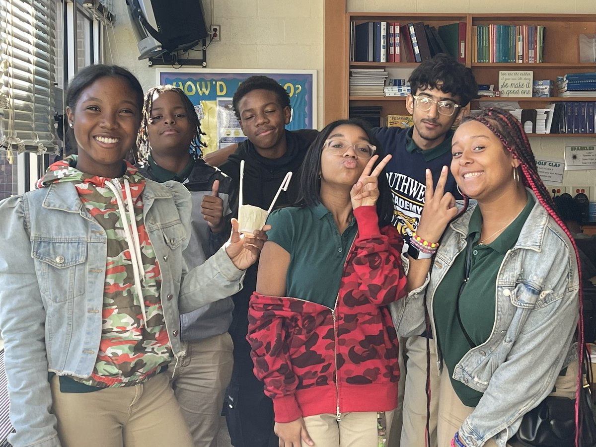 In today’s school-wide STEAM challenge,  students learned about Newton’s Laws of Motion in order to design and build a contraption that could be used to zip line! <a href="/SwaMagnet/">SWAMagnet</a> <a href="/AFranklinBCPS/">April Franklin</a>