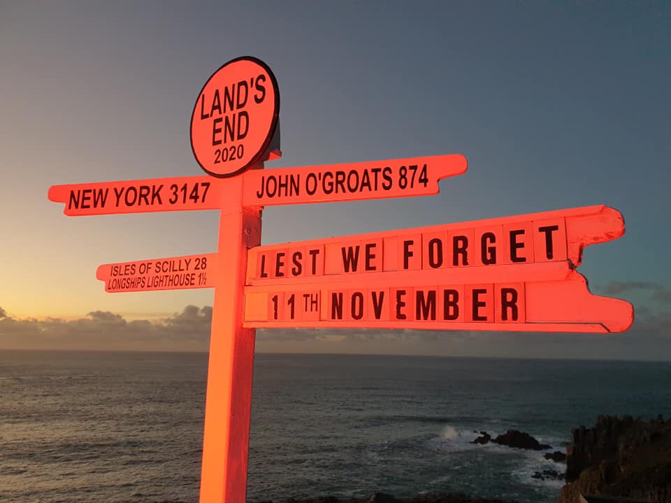 VCTrustee's tweet photo. Since 2020 The @VETERANSCHARITY have encouraged organisations to join #LitUpRed, a way to mark Remembrance in the dark days of the pandemic.
The lights first shone in Cornwall at @RNASCuldrose @VisitLandsEnd and of course the first @GWRHelp Poppies to Paddington Train. https://t.co/TdslCP2Xf1