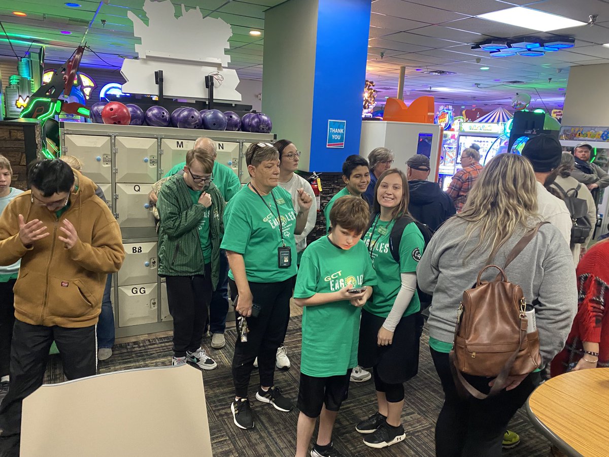 DannyDNGSeed's tweet image. Be sure to thank a teacher for all they do for our kiddos. Fantastic job today at the Special Olympics bowling event in Jonesboro. These kids had a blast