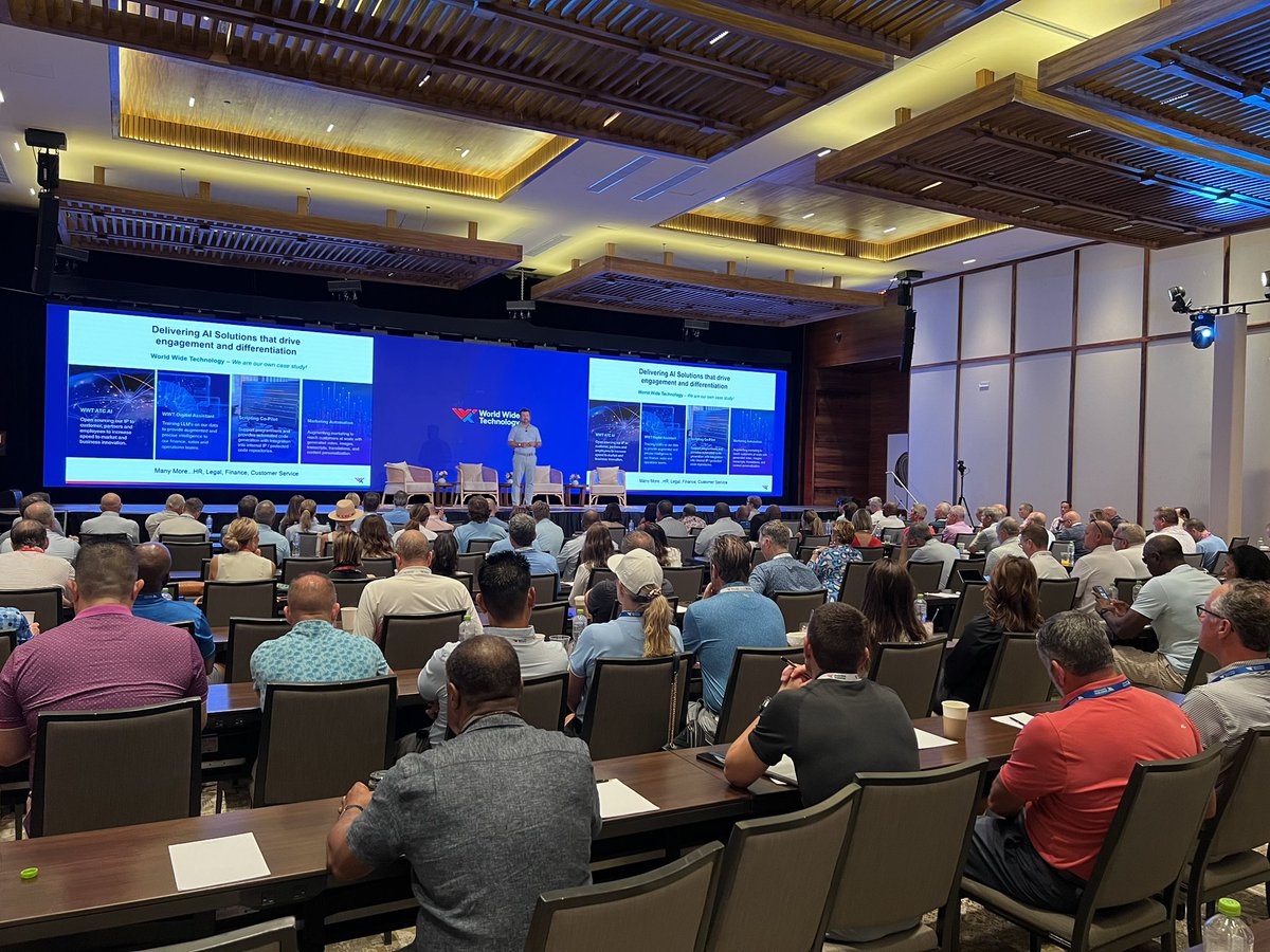 rebpoli's tweet photo. Packed house, Mike Taylor and #AI, first thing Friday morning at the Business Innovation Summit. 🤖🏌🏻‍♂️ #wwtchampionship https://t.co/lyJPmZ0PdK