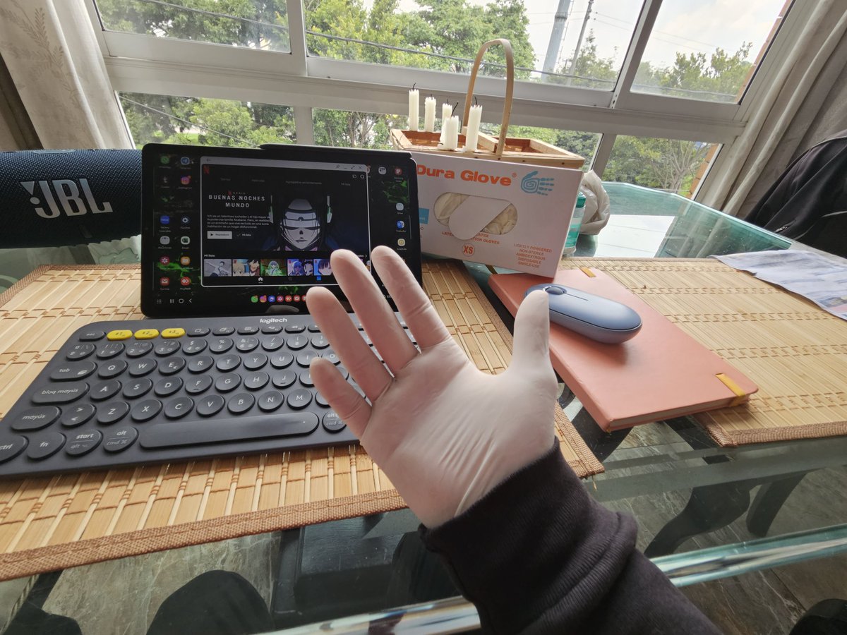 surgicalgl2's tweet photo. wearing new gloves at work jejejeje #gloves #sterilegloves #workinggloves #latex #latexgloves #fetishgloves https://t.co/9rTOtFA2ti