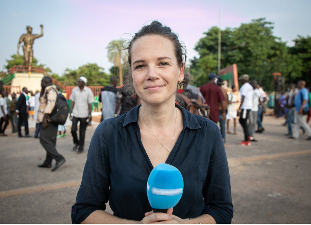 🇧🇫 🇫🇷 Alors que le Burkina Faso est formellement déconseillé à tout voyageur, <a href="/FannyNoaro/">Fanny Noaro-Kabré</a> continue d’y exercer sa fonction de correspondante de presse pour <a href="/TV5MONDE/">TV5MONDE</a>. À quoi ressemble son quotidien ? 👉larevuedesmedias.ina.fr/node/2296