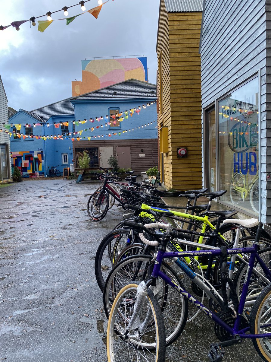 letsgohazbel's tweet photo. @fixlosophy a brilliant sustainable bike hub - after a full service today my battered bike has turned into a dream machine. @bluehouseyard 🚴😎 https://t.co/TJfs7rVCYN