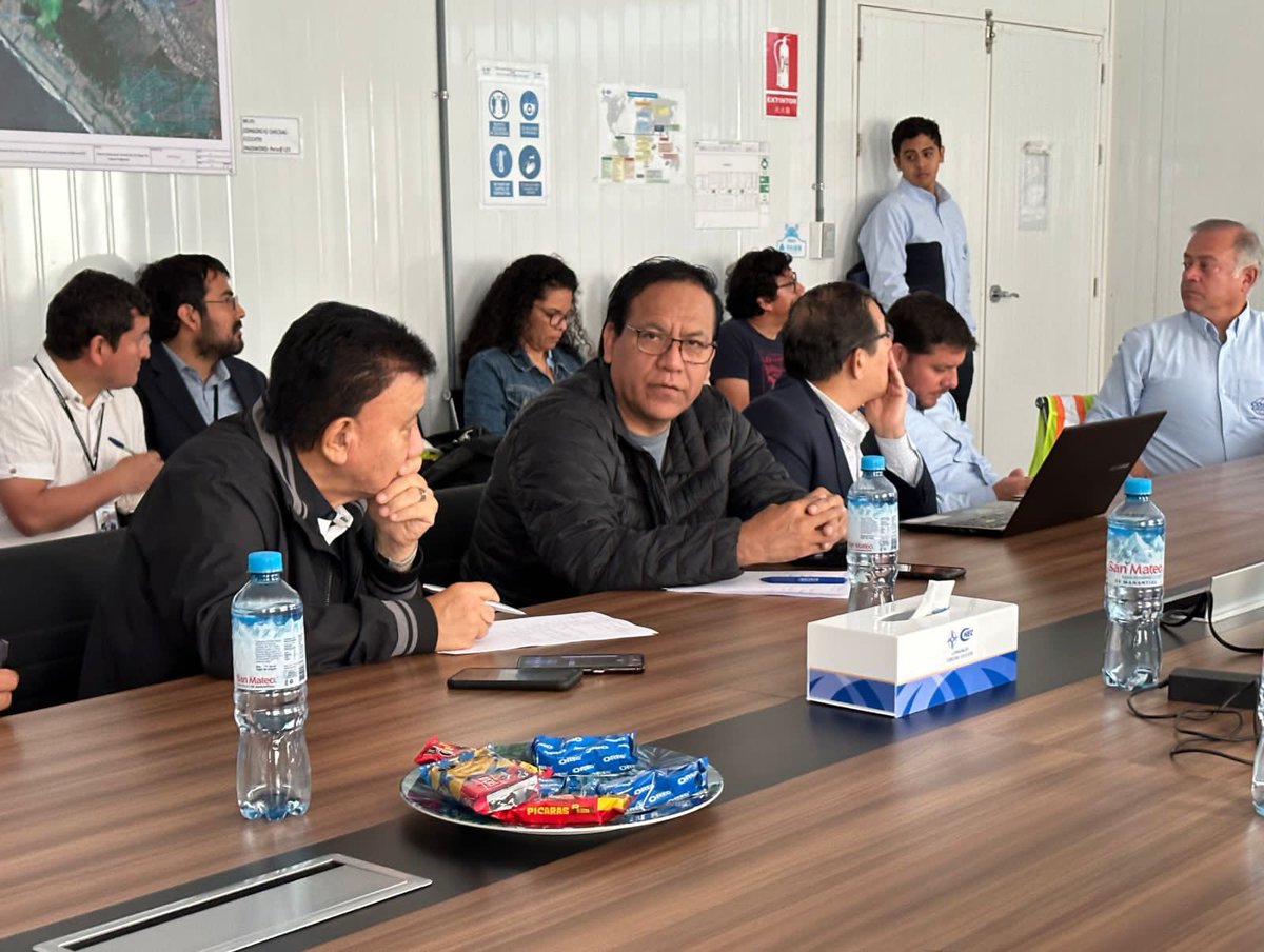 RobertoSanchP's tweet photo. #Ahora | Iniciamos nuestra visita al puerto de Chancay -  Comisión Especial de Impulso y Seguimiento del Proyecto Terminal Multipropósito de Chancay, trabajo conjunto con el Presidente de la Comisión de Transporte, congresista @salhuanacavides. https://t.co/cMAhfKswHh