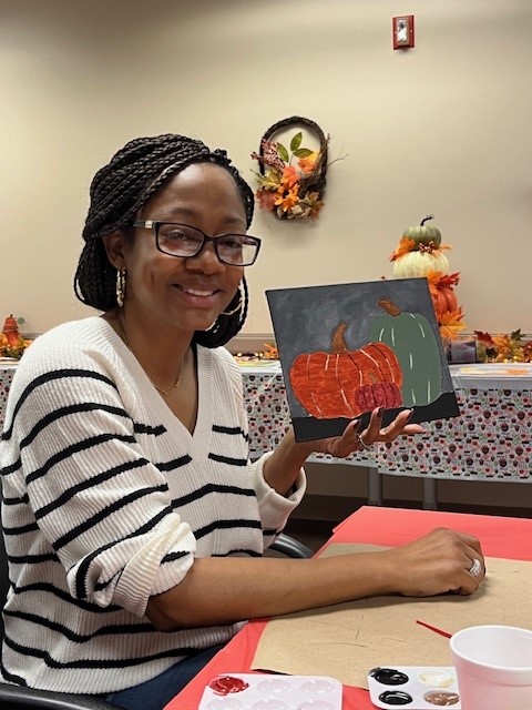 Recently Gloucester West held a de-stress event: a Hot Cocoa and Paint party☕🎨

They enjoyed their cocoa cups and painted pumpkins and gourds as a way to build morale, while decompressing and relaxing against the backdrop of the incredible work they do🎃

💖Way to go #TeamDCF!