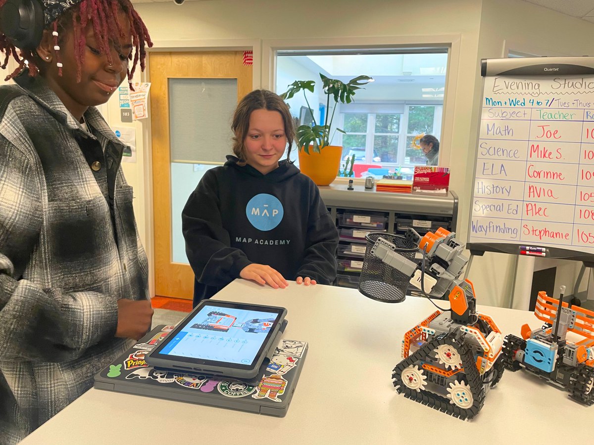 themapacademy's tweet image. Some moments from #STEMweek at Map — robotics, catapults, and egg zipline activities really brought our curriculum to life! #doingHSdifferently