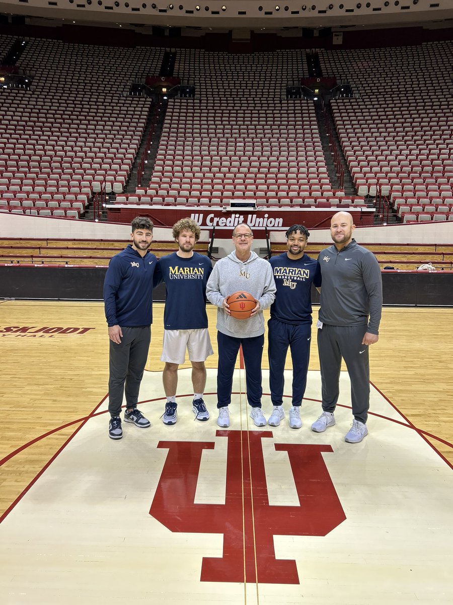 Marian Basketball tweet media