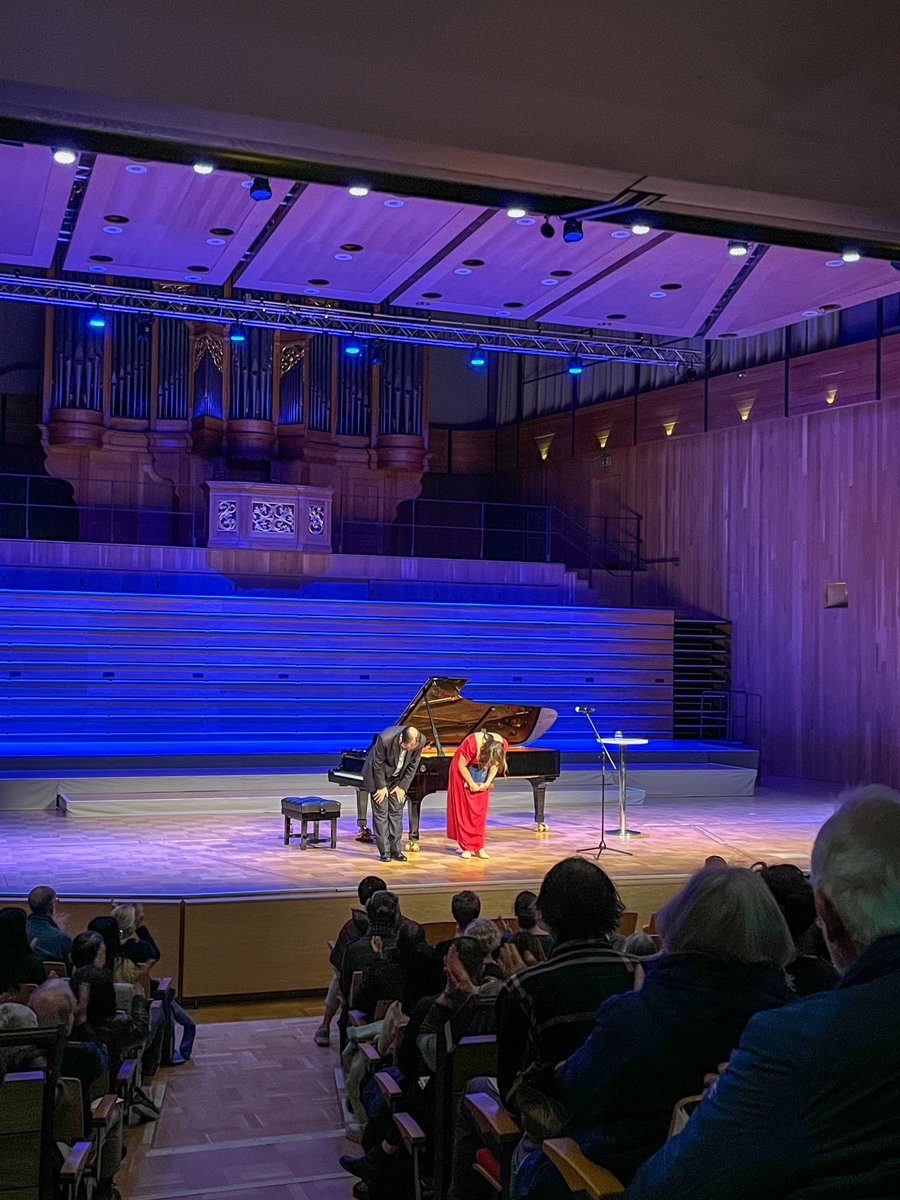 @Joanna_Harries and @SholtoKynoch's song recital 'Letters from Scandinavia' was completely entrancing! A beautiful concert interweaving song and spoken word - thank you @OxfordSong and Joanna & Sholto for visiting us today 💌