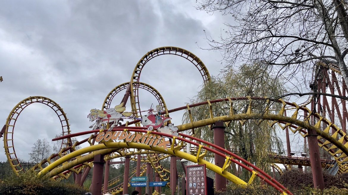KingsCreativEly's tweet photo. Day 3 of our French trip to Paris: a thrilling day at Parc Astérix! Not sure who were more excited: the students or the teachers?! https://t.co/UZHVkvK4Ky