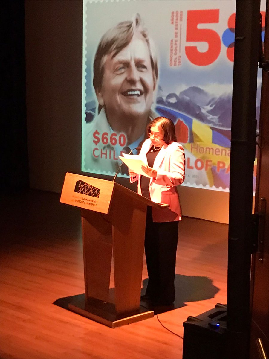 SDFundacion's tweet photo. Lanzamiento sello postal en homenaje al líder socialdemócrata Olof Palme, una gran actividad en reconocimiento de quien ayudo a Chilenos(as) durante la dictadura. Gracias!!! https://t.co/2hbRP0iDJT