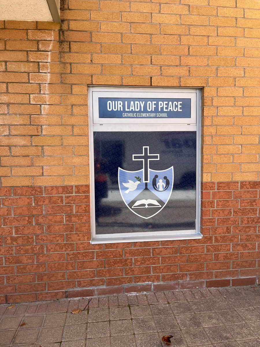 OLPhcdsb's tweet photo. New front window look! Thank you to @HcdsbPrint for the design and install 🤩 https://t.co/fGOrVliYJl