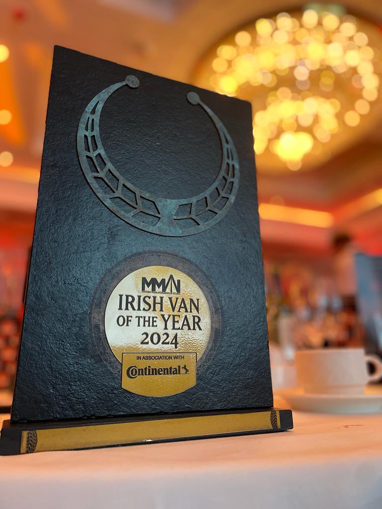 The Citan wins Irish Van of the Year 2024 award 🥇 @motormedia_ie @CaroftheYear_IE