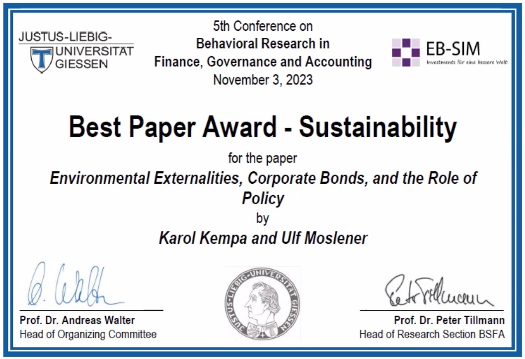 Karol Kempa (@kempa_karol) on Twitter photo I'm very honoured for receiving the Best Paper Award - Sustainability at the 2023 <a href="/BfgaConference/">BFGA Conference</a> for my joint paper with <a href="/UlfMoslener/">Ulf Moslener</a>. 🥳
Thanks also to the team for organizing this conference.👏
The paper is availbale here 👇
papers.ssrn.com/abstract_id=42…
<a href="/FrankfurtSchool/">Frankfurt School</a> #BFGA2023 I'm very honoured for receiving the Best Paper Award - Sustainability at the 2023 <a href="/BfgaConference/">BFGA Conference</a> for my joint paper with <a href="/UlfMoslener/">Ulf Moslener</a>. 🥳
Thanks also to the team for organizing this conference.👏
The paper is availbale here 👇
papers.ssrn.com/abstract_id=42…
<a href="/FrankfurtSchool/">Frankfurt School</a> #BFGA2023