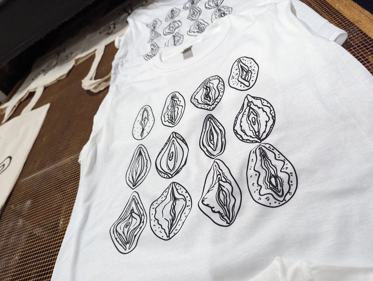 SameDayBags's tweet photo. Well this was a fun one! This week we created some new merchandise for the reopening of the @vagina_museum in London.  

This awesome merchandise was printed with @permaset_aqua waterbased inks.  #livelaughlabia #vaginamuseum #samedaybags #samedaydelivery https://t.co/69mGEiTF25