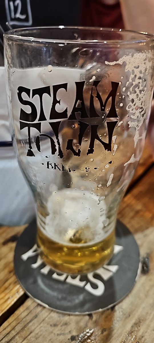 🍺CommodoreLad🍺 tweet media